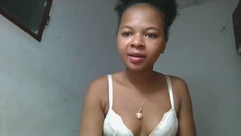 ornellahhh online show from 10/12/25, 01:37