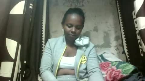 Snapshot of ornettee chatting on 10/07/25, 08:22 ornettee online show from 10/07/25, 08:22