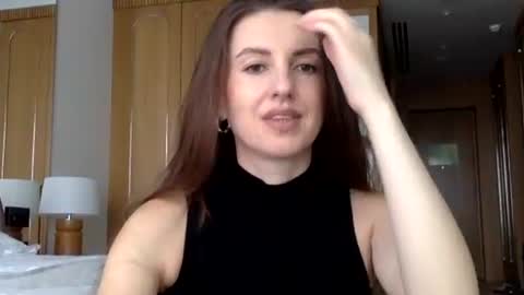 Snapshot of orvaline chatting on 05/13/26, 12:02 orvaline online show from 05/13/26, 12:02