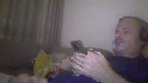 Snapshot of orwel09 chatting on 12/02/24, 12:52 orwel09 online show from 12/02/24, 12:52