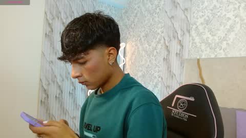 Snapshot of osamu_tay chatting on 04/12/26, 03:00 osamu_tay online show from 04/12/26, 03:00