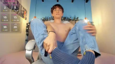 Oscar online show from 11/30/25, 03:43