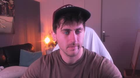 Oscar online show from 09/28/25, 09:09