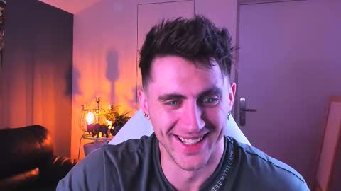 Oscar online show from 10/03/25, 09:23