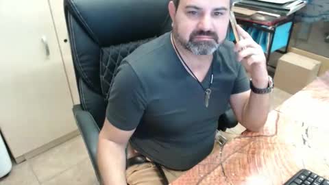 Snapshot of oscar_msng chatting on 01/12/26, 06:02 Oscar online show from 01/12/26, 06:02