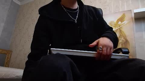 Snapshot of oscargriffin chatting on 02/15/25, 07:38 OscarGriffin online show from 02/15/25, 07:38
