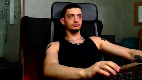 Snapshot of oscargriffin chatting on 03/12/25, 01:30 OscarGriffin online show from 03/12/25, 01:30