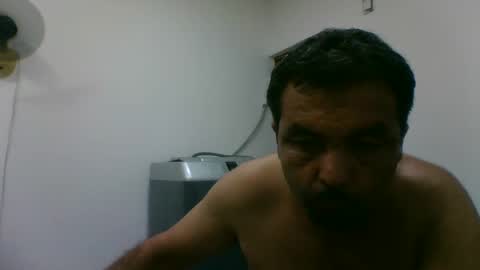 oscarjhe3512 online show from 11/23/25, 08:52
