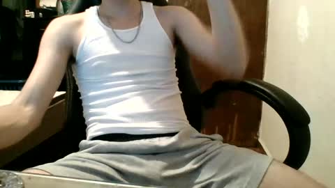 Snapshot of oscarmontess chatting on 05/30/26, 07:05 Oscar Montes online show from 05/30/26, 07:05