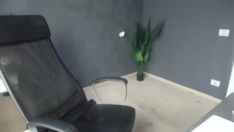 OscarWills online show from 07/27/26, 04:52