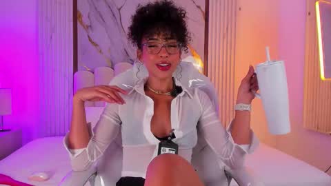 Oshun  online show from 11/30/25, 07:12