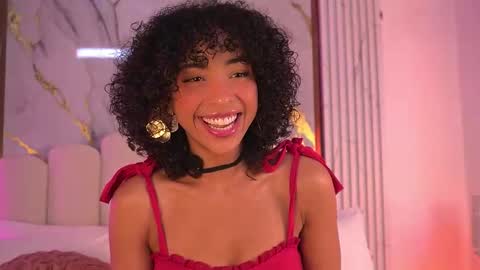Snapshot of oshun_25 chatting on 01/08/26, 12:51 Oshun online show from 01/08/26, 12:51