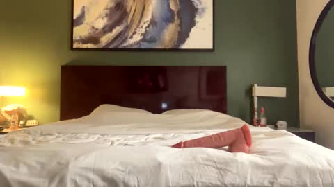 Snapshot of oskar562 chatting on 10/09/25, 01:53 oskar562 online show from 10/09/25, 01:53