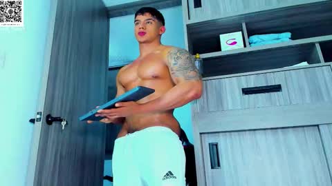 Snapshot of oskar_ford21 chatting on 10/16/25, 02:56 Oskar Ford NEW ACCOUNT online show from 10/16/25, 02:56