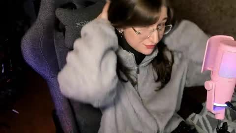 Leliana online show from 06/01/26, 04:09