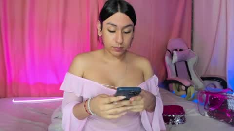 Maria   online show from 06/10/26, 01:39
