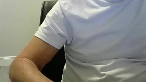 Ossi online show from 11/04/25, 01:48