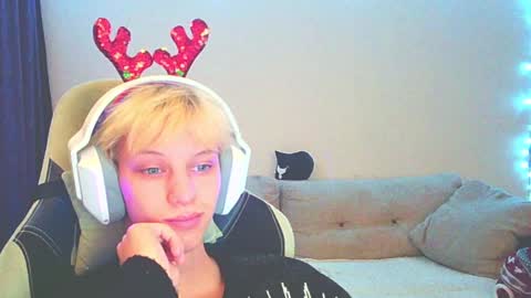 Ostin online show from 12/11/24, 01:17