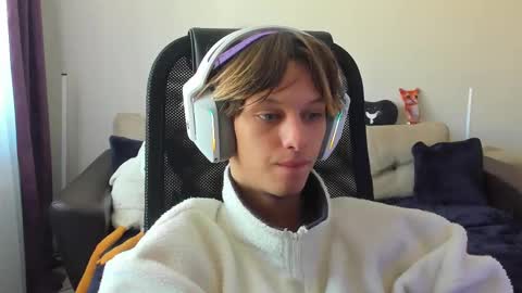 Ostin online show from 09/15/25, 03:50