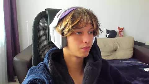 Ostin online show from 10/13/25, 07:41