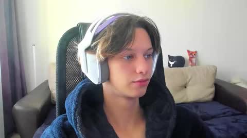 Ostin online show from 10/17/25, 09:12