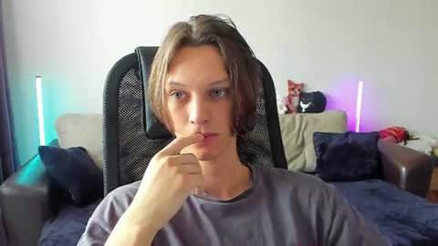 Ostin online show from 06/18/26, 07:19