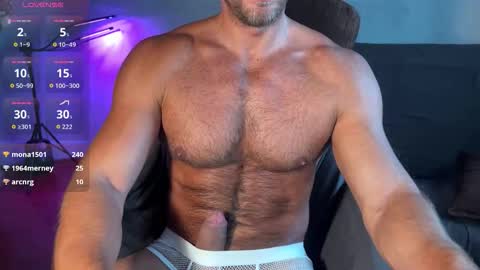 Snapshot of ostingregory chatting on 10/01/25, 03:34 Gregory online show from 10/01/25, 03:34