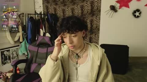 Snapshot of otter_star chatting on 06/02/26, 03:41 Princces Albert online show from 06/02/26, 03:41