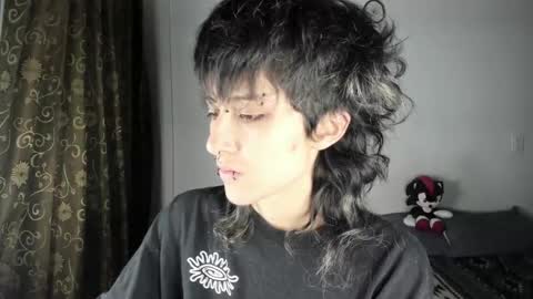 Otto 3 online show from 11/17/25, 02:06