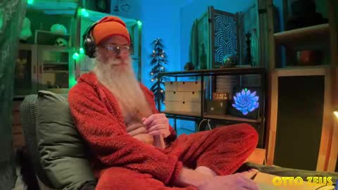 Snapshot of ottozeus chatting on 01/18/25, 07:07 Otto Zeus online show from 01/18/25, 07:07