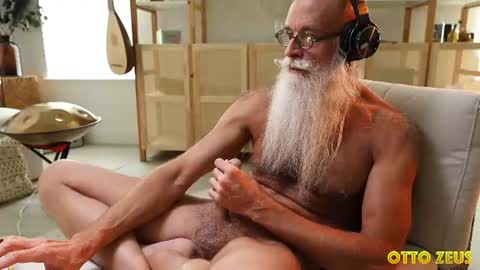 Snapshot of ottozeus chatting on 08/07/26, 11:07 Otto Zeus online show from 08/07/26, 11:07