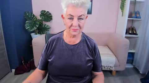 Alla online show from 09/23/25, 08:28