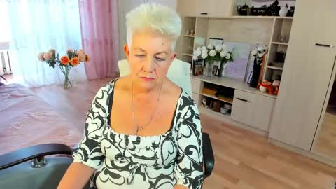Alla online show from 06/08/26, 11:10