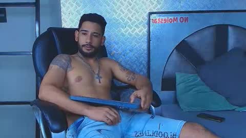 Snapshot of owen_scottx chatting on 11/10/25, 04:22 Owen Scott online show from 11/10/25, 04:22