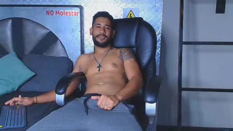 Snapshot of owen_scottx chatting on 11/11/25, 05:07 Owen Scott online show from 11/11/25, 05:07