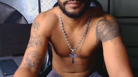 Snapshot of owen_scottx chatting on 11/15/25, 07:05 Owen Scott online show from 11/15/25, 07:05