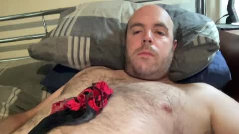 Owen2022 online show from 04/22/26, 06:49