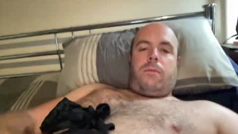 Owen2022 online show from 08/01/26, 06:34