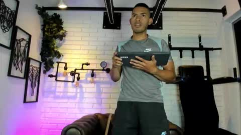 Owen online show from 09/22/25, 11:29