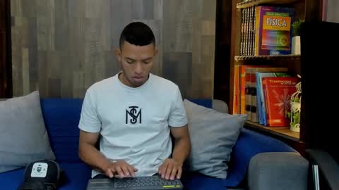 Owen online show from 09/25/25, 11:25