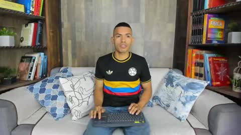 Owen online show from 10/02/25, 11:28