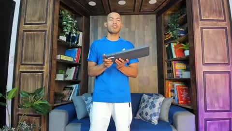 Owen online show from 10/15/25, 11:43