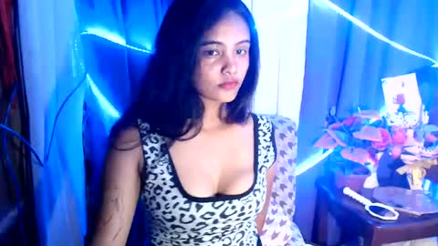 oxana_wetpussy online show from 07/25/26, 12:20