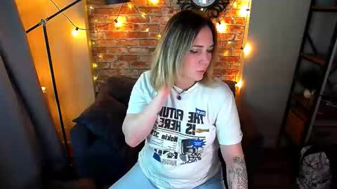 ozalin_green online show from 09/21/25, 07:26