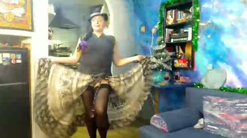 Ozzy Helen online show from 12/24/24, 06:39