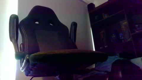Snapshot of ozzyrickster chatting on 02/25/25, 02:25 Oi Oi Oi online show from 02/25/25, 02:25