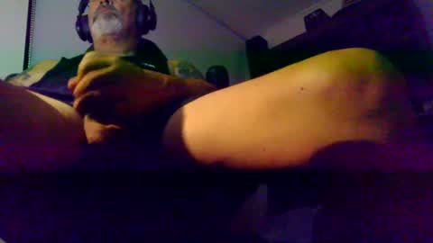Snapshot of ozzyrickster chatting on 03/10/25, 11:32 Oi Oi Oi online show from 03/10/25, 11:32