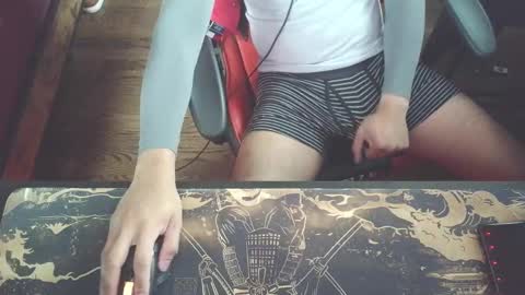 Snapshot of p_m_w_4l chatting on 10/12/25, 04:28 Jay M online show from 10/12/25, 04:28