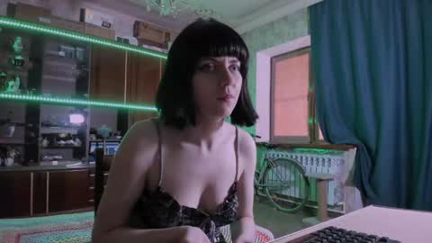 Ella online show from 06/02/26, 07:54