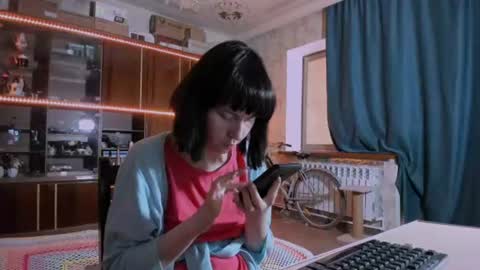 Ella online show from 06/09/26, 07:31